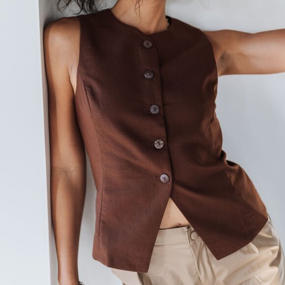 Brown Linen Blend Button Vest Top Tailored Waistcoat Style NWT Medium - Picture 3 of 8